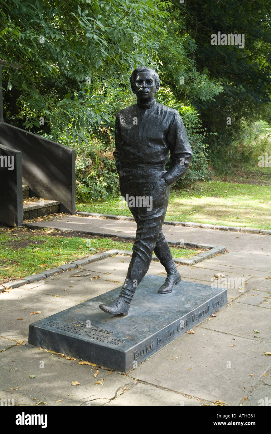 Dh Jim Clarks statua KILMANY FIFE Memorial statua del famoso british racing driver Foto Stock