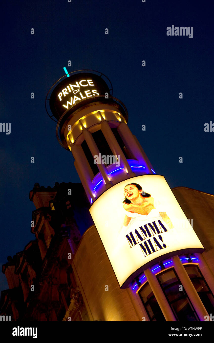 Mamma Mia e Abba al Prince of Wales Theatre di Charing Cross Road a Londra Inghilterra Foto Stock