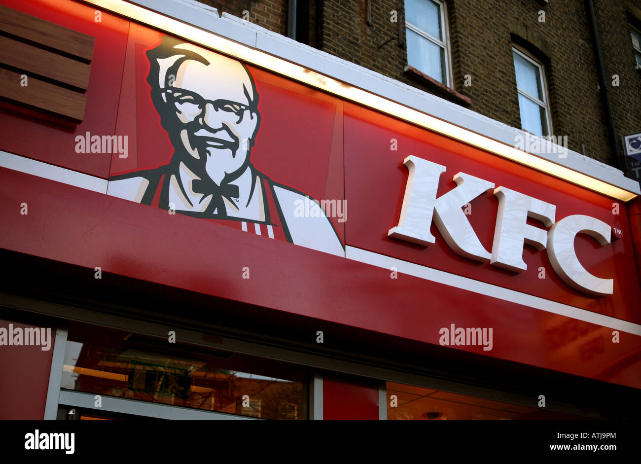 Il design più recente per il Kentucky Fried Chicken outlet in Londra Foto Stock