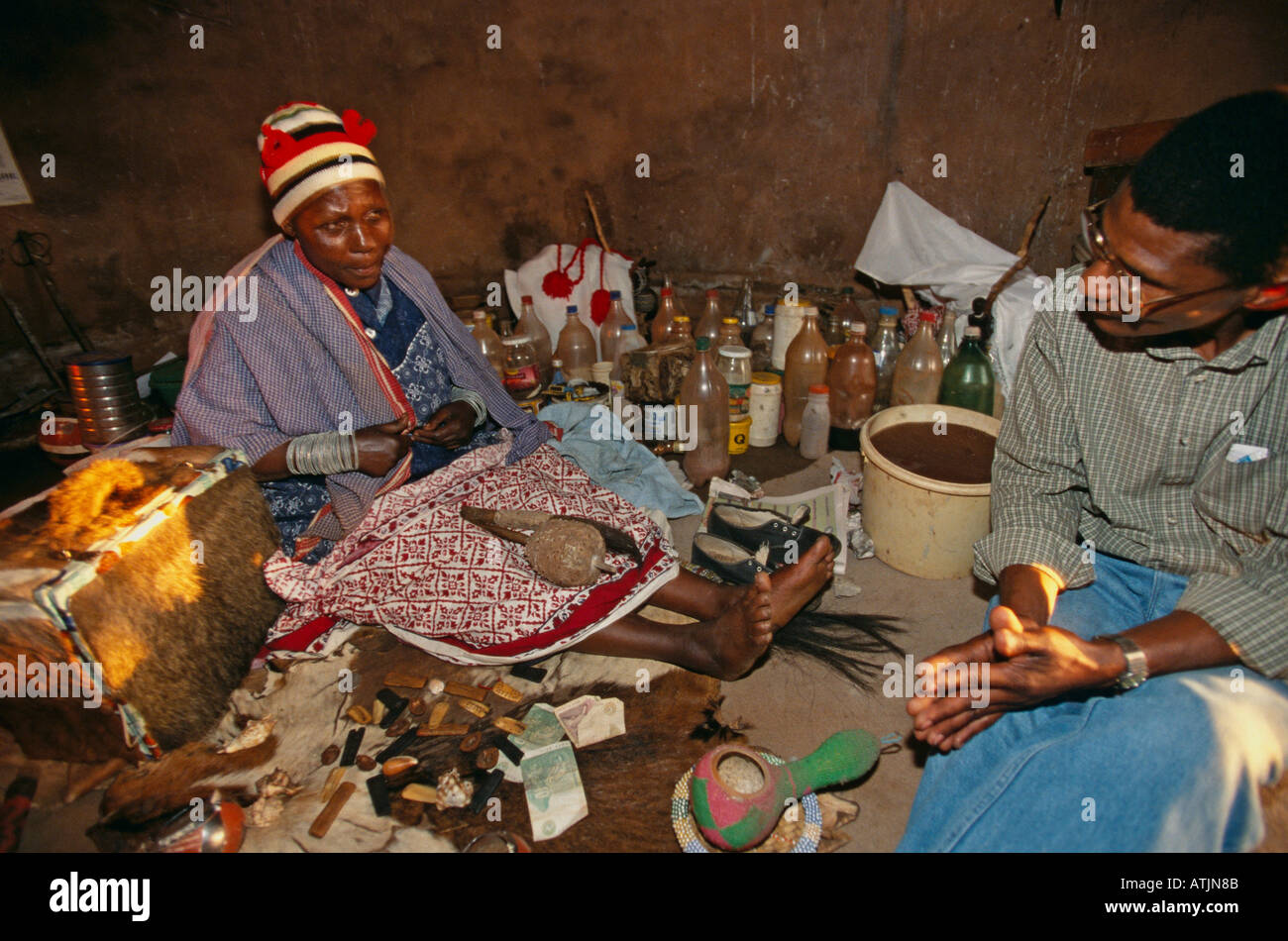 Sangoma o strega medico in Sud Africa Foto Stock