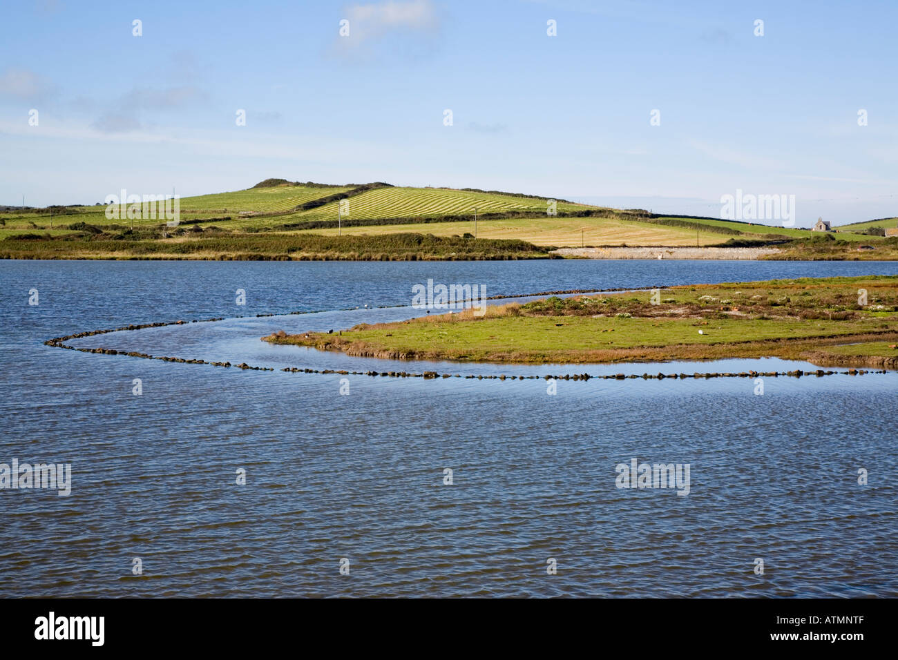 CEMLYN BAY laguna salmastra gestito da North Wales Wildlife Trust. Isola di Anglesey North Wales UK Gran Bretagna Foto Stock