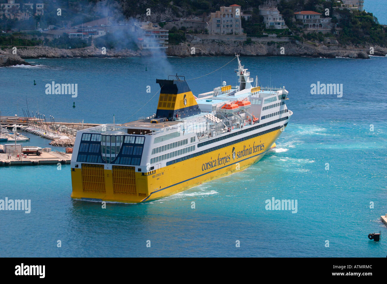 Corsica traghetti Sardegna Nizza Francia Foto stock - Alamy