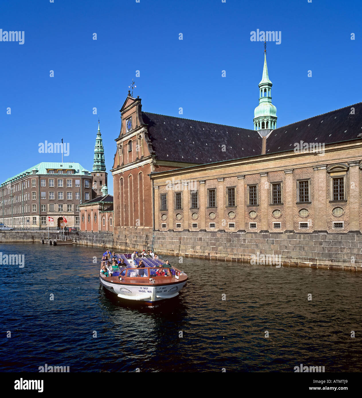 Escursione in barca e chiesa di Holmen, Copenhagen, Danimarca Foto Stock