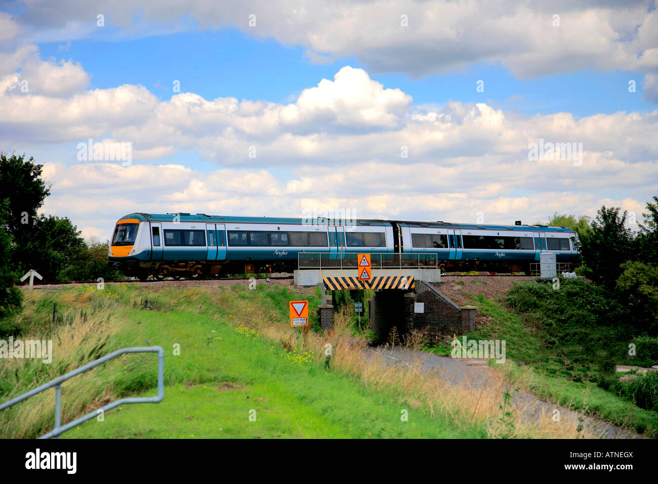 170273 Anglia treni Turbostar società treno diesel voce unità nella stazione di Ely Cambridgeshire England Regno Unito Foto Stock