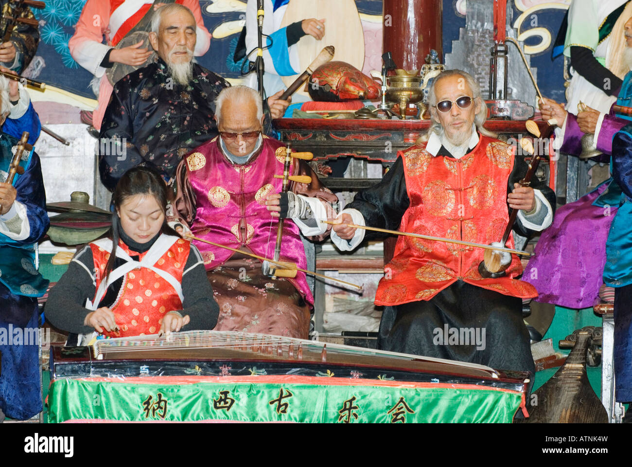 Orchestra Naxi, Lijiang Old Town, nella provincia dello Yunnan in Cina Foto Stock