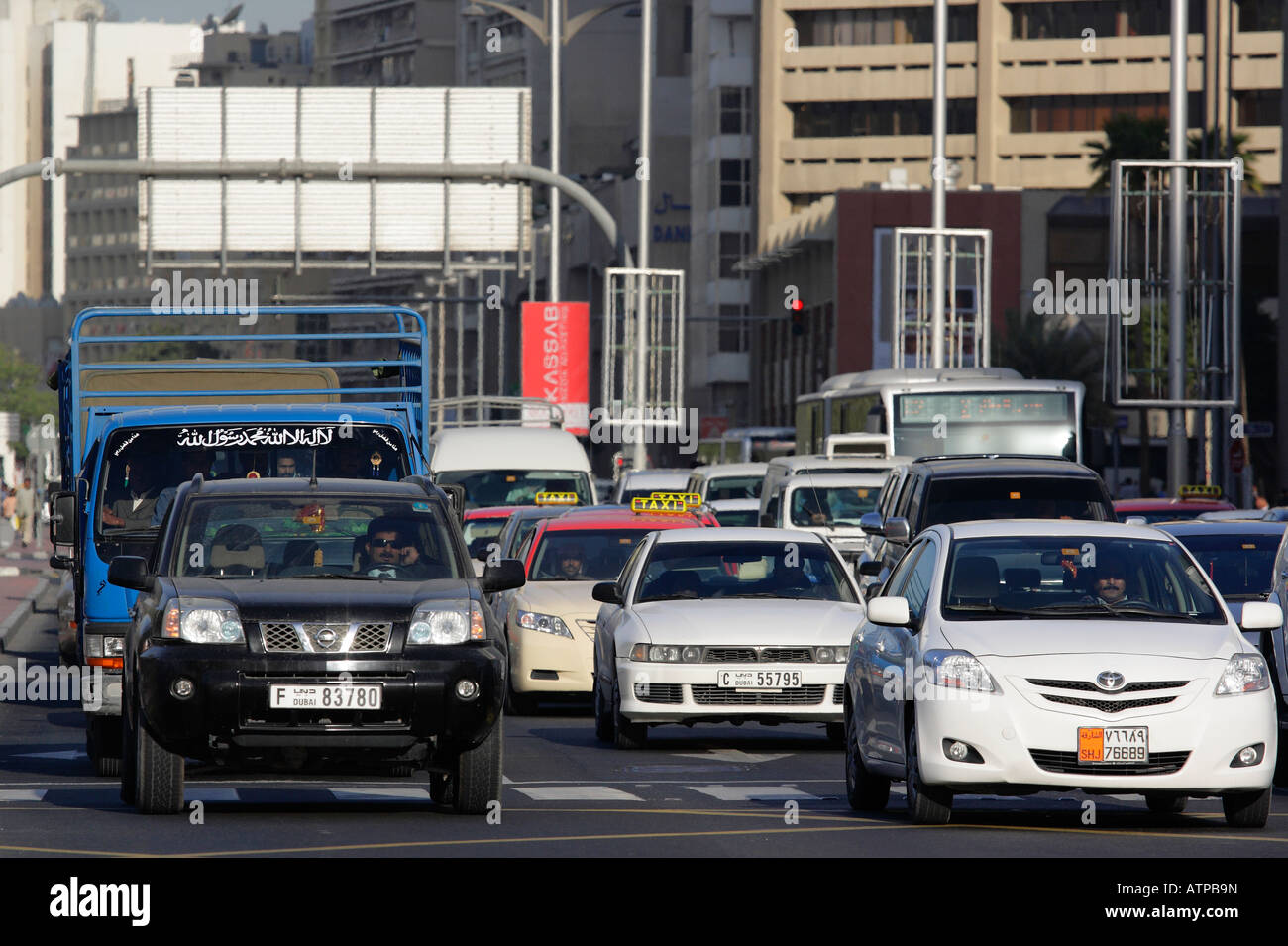 Il traffico nella città di Deira Dubai Foto Stock