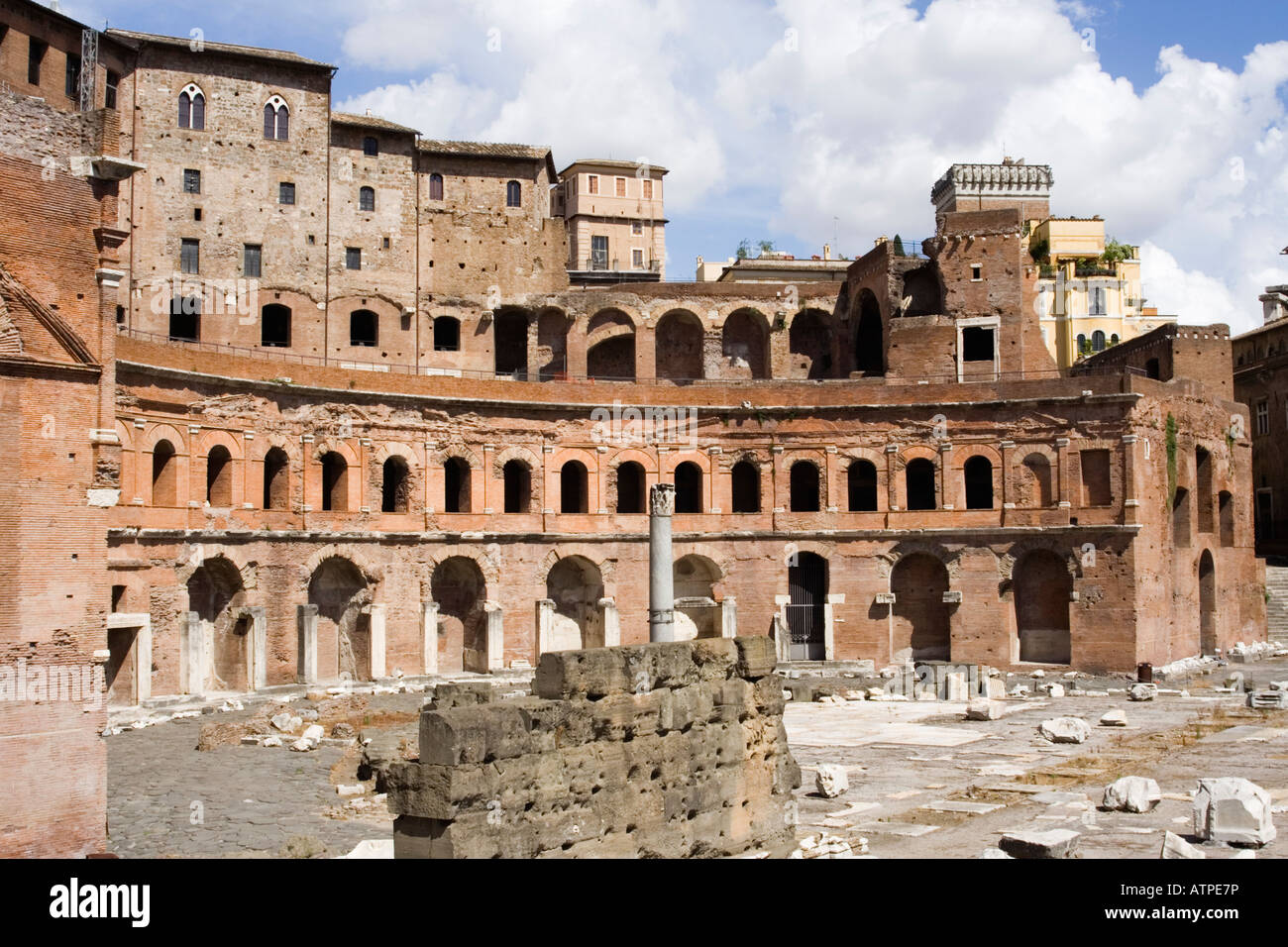Vista dei Mercati di Traiano (Mercati di Traiano) Roma, Italia Foto Stock