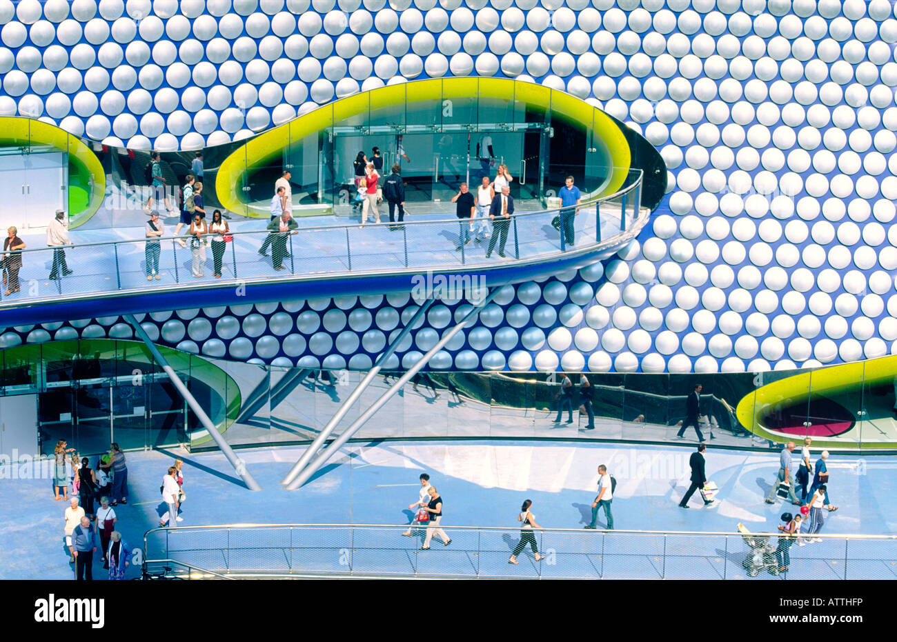 Selfridges nuovo flagship store, progettato da sistemi futuri, il Bullring Shopping Mall, Birmingham, Inghilterra. Foto Stock Selfridges nuovo flagship store, progettato da sistemi futuri, il Bullring Shopping Mall, Birmingham, Inghilterra. Foto Stock