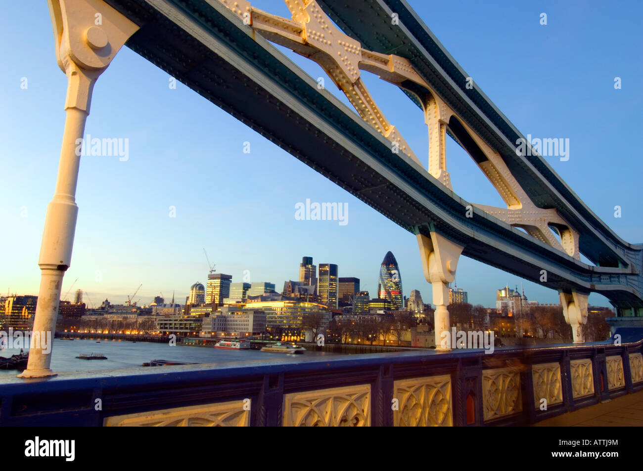 Città di Londra visto dal Tower Bridge London Regno Unito Foto Stock
