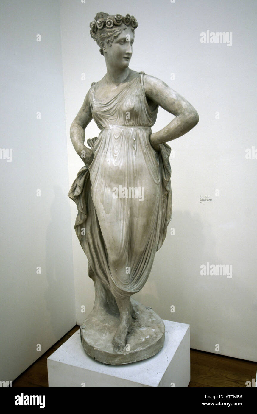 Torino Lingotto la Pinacoteca di Agnelli sul tetto della ex fabbrica Fiat una statua di Antonio Canovai Foto Stock