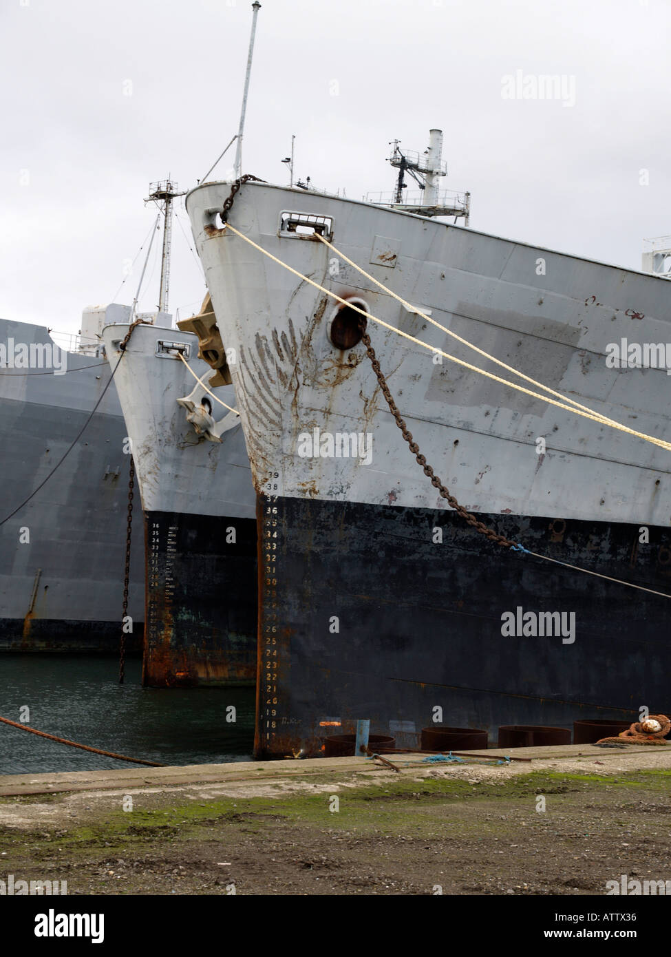 Ex US Navy navi in attesa di demolizione presso la struttura TERRC a Hartlepool Co. Durham, Regno Unito Foto Stock