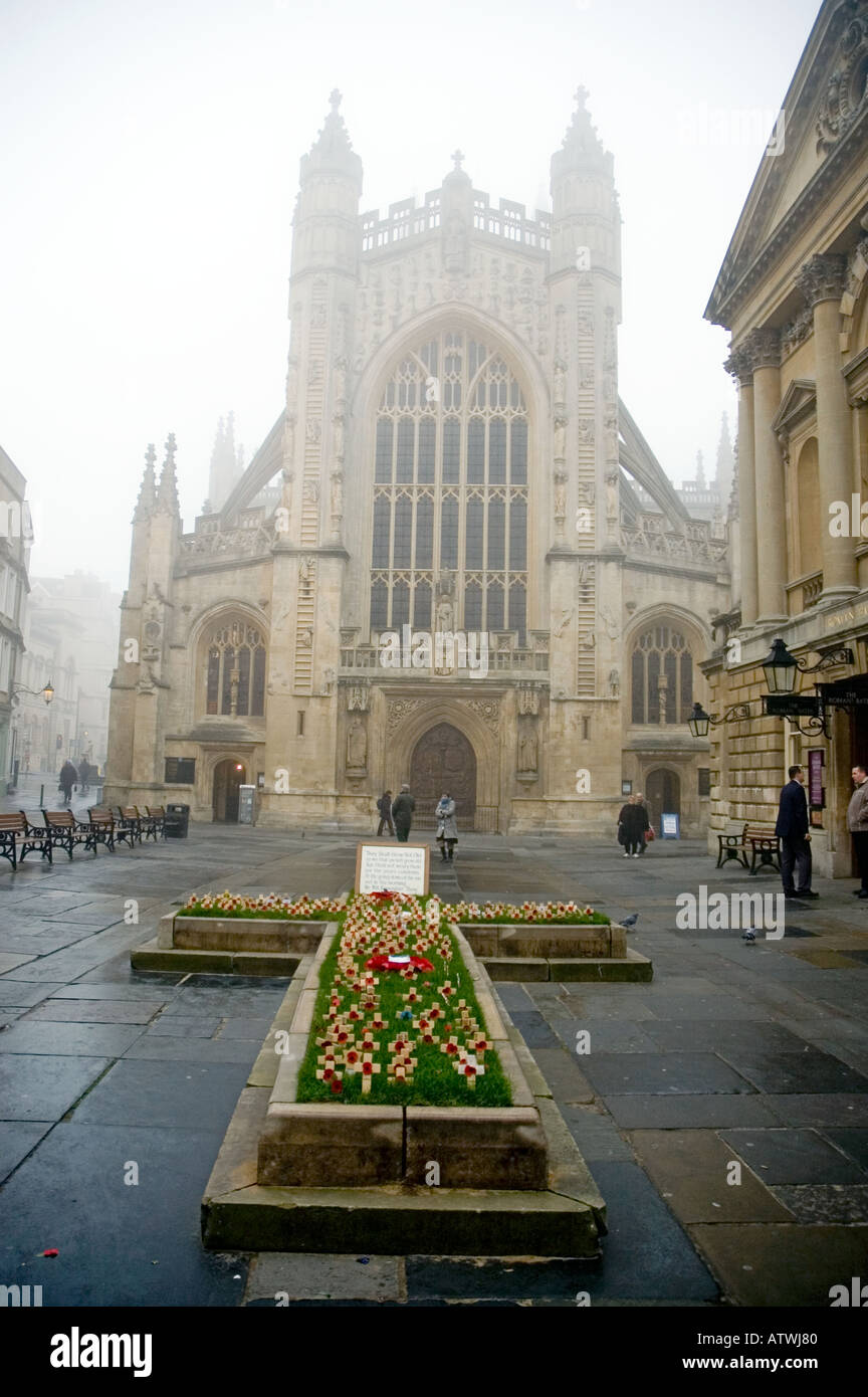 Memoriale di guerra è morta al di fuori dell Abbazia di Bath, Inghilterra, Regno Unito. Foto Stock