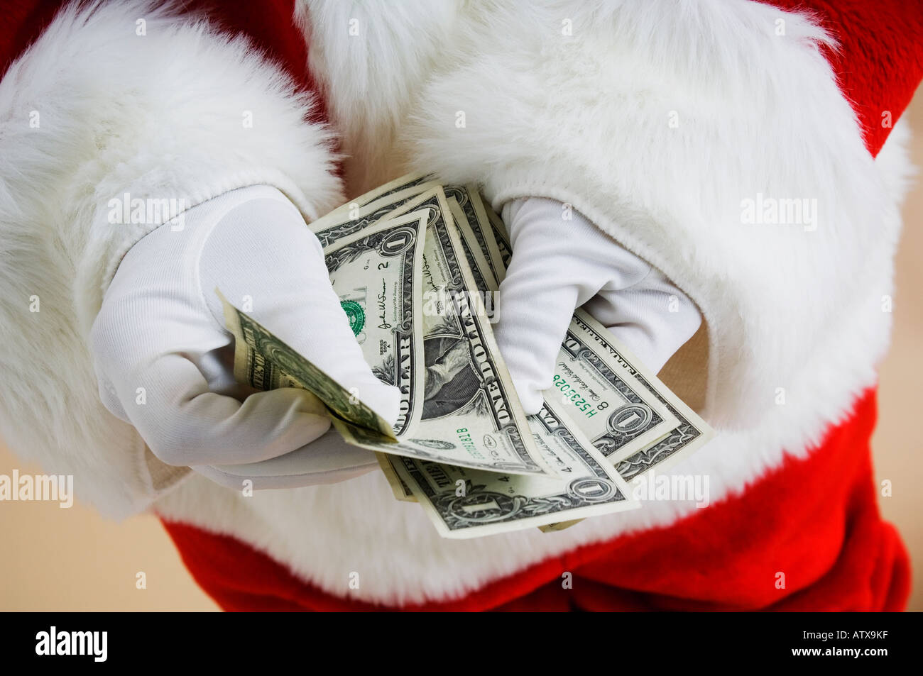Santa conteggiare denaro Foto Stock