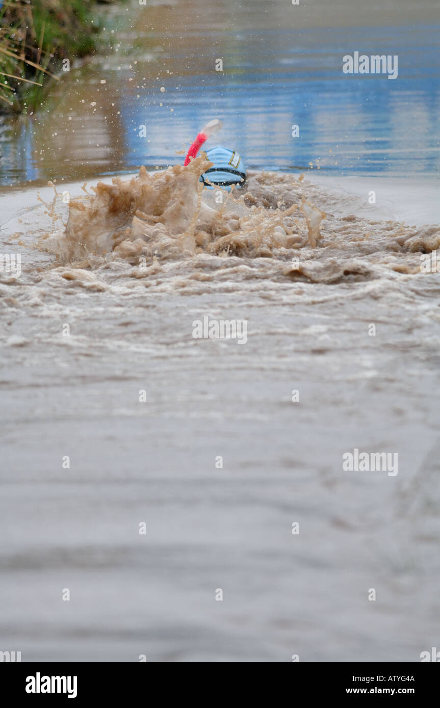 Concorrente nel mondo annuale Bog Snorkelling campionati Foto Stock