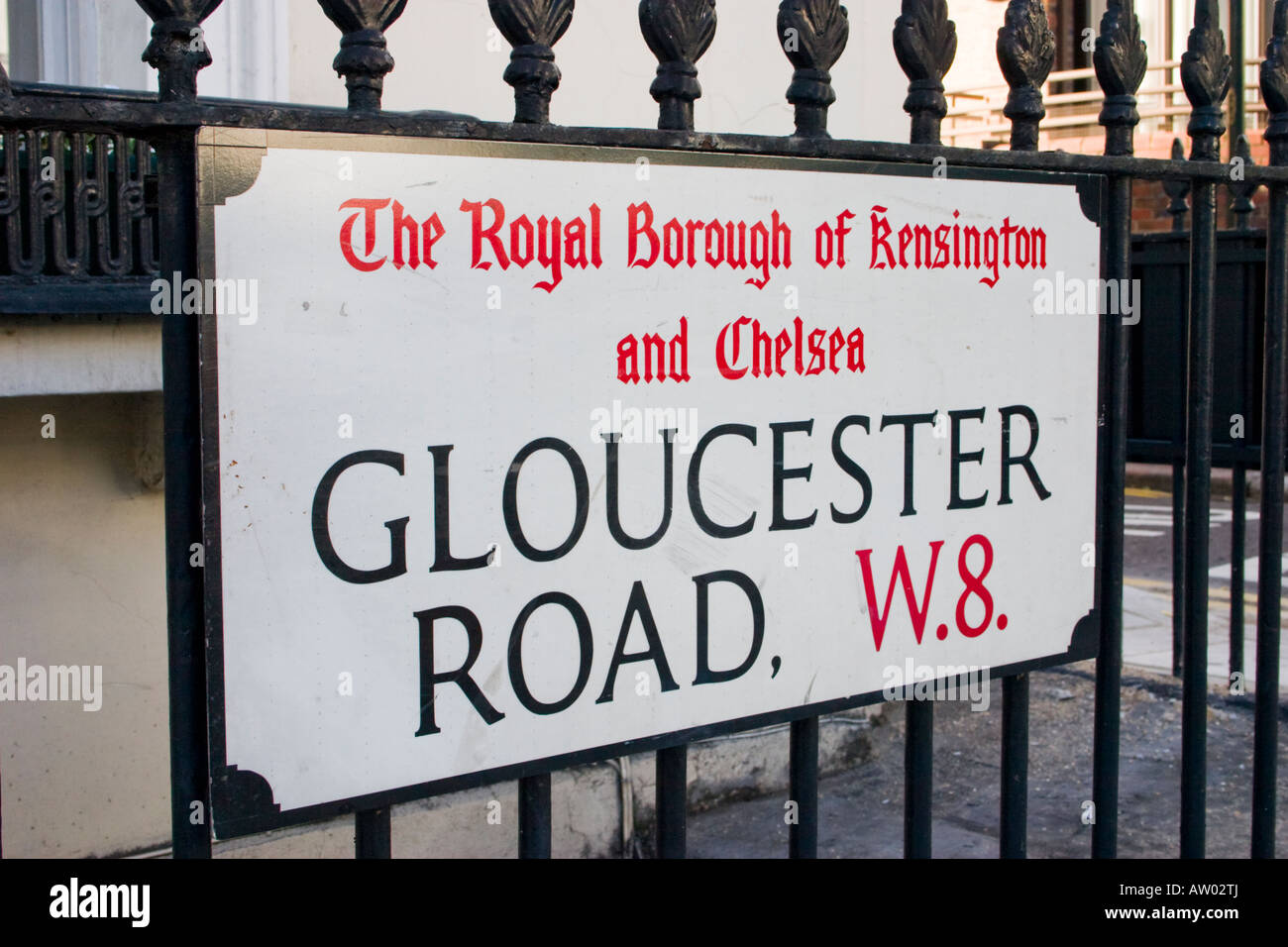 Gloucester Road London W8 il nome della strada segno Foto Stock