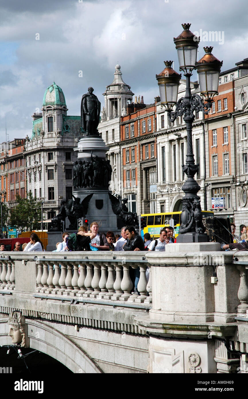 O'Connell Street Dublino Irlanda utilizzato per essere Sackville St Statua di Daniel O'Connell 'il liberatore" Foto Stock