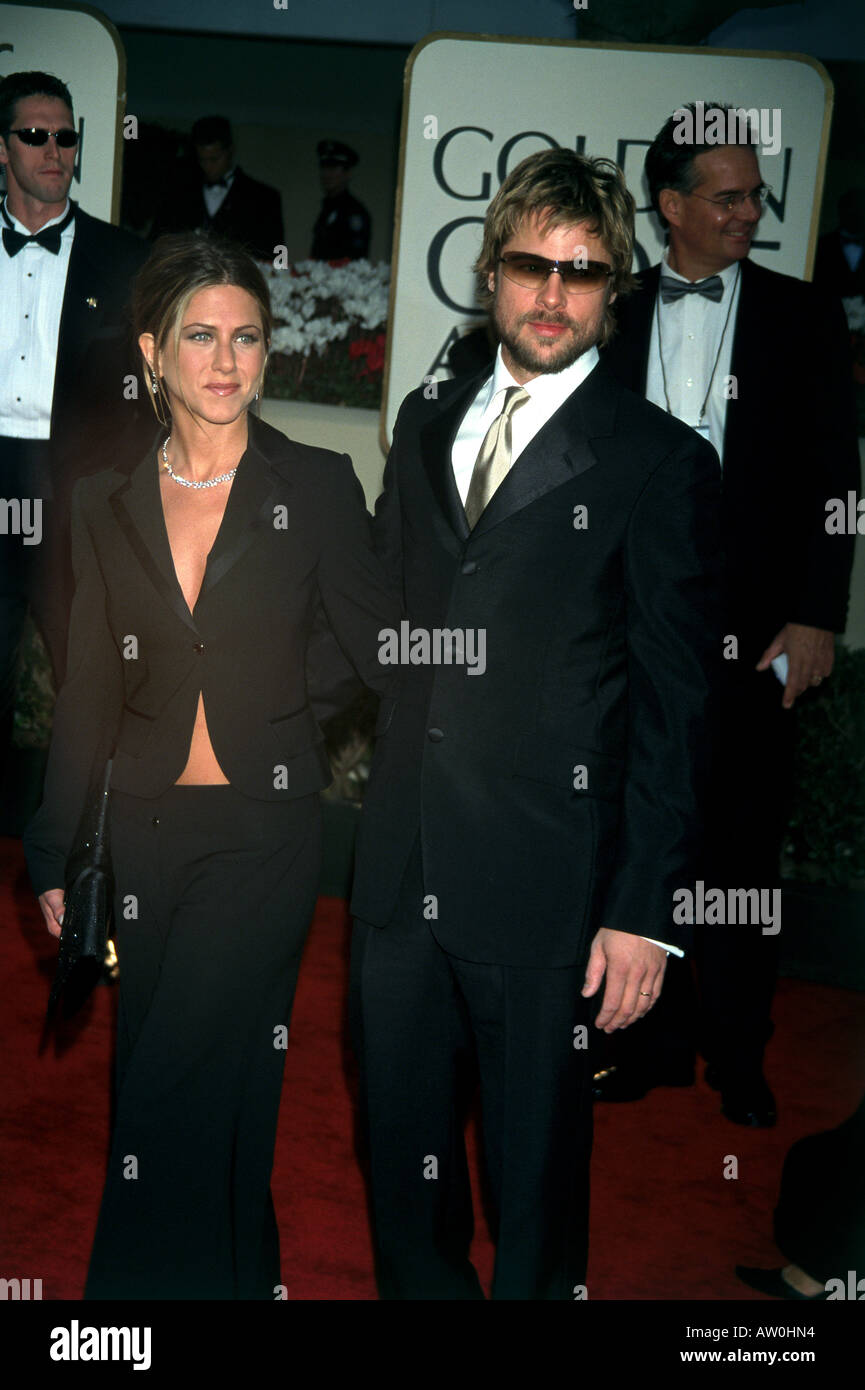 JENNIFER ANNISTON e Brad Pitt alla 59a Golden Globe Awards a Los Angeles nel gennaio 2002 Foto Stock