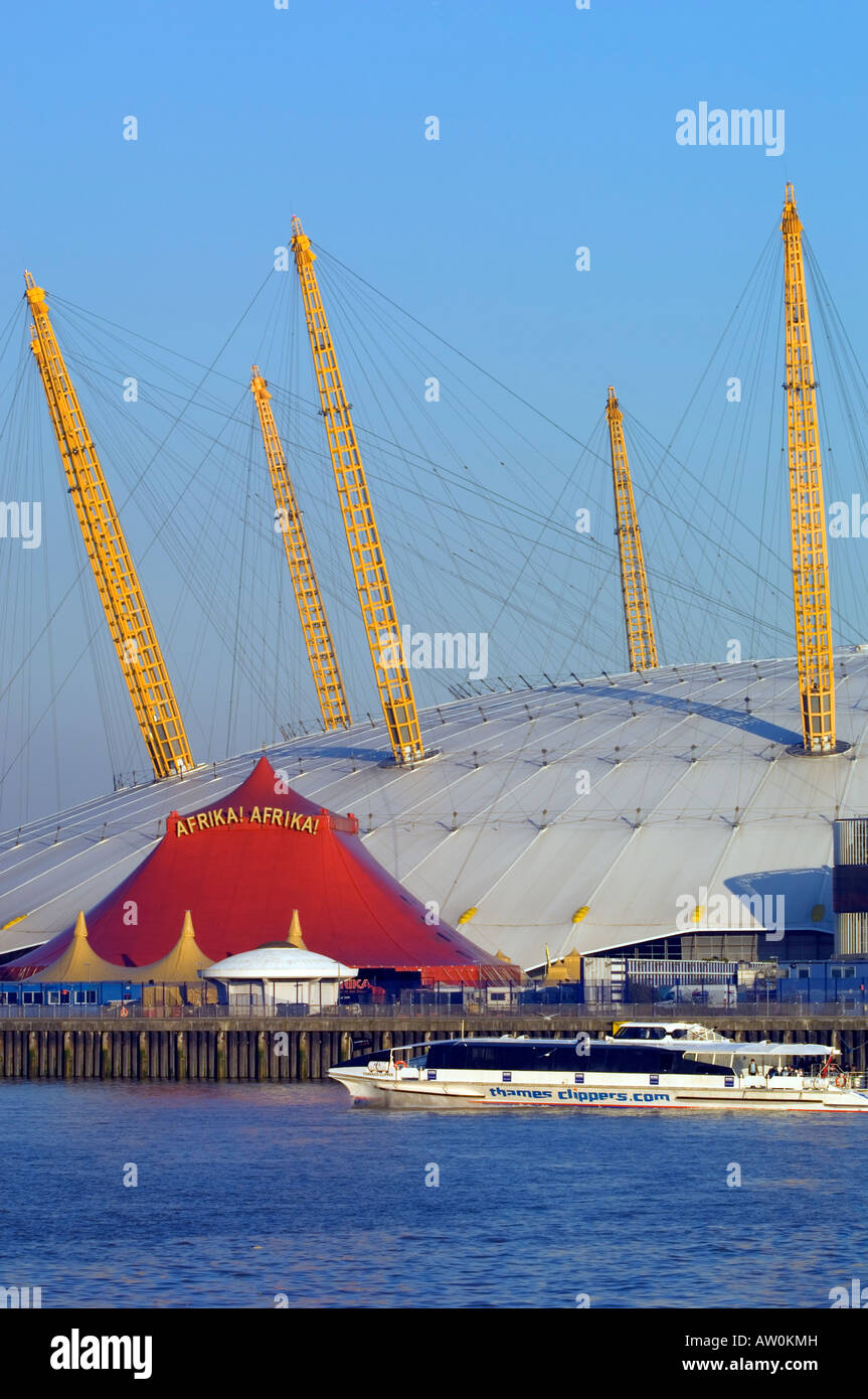 Arena O2 affacciato sul Fiume Tamigi Greenwich SE10 London Regno Unito Foto Stock