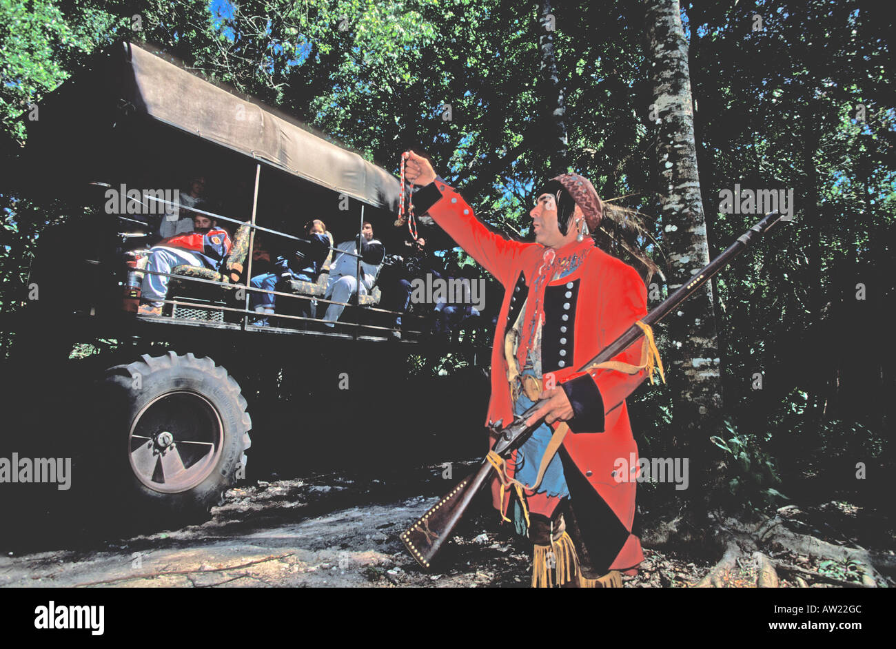 Florida Seminole Indian vestito come British redcoat Foto Stock