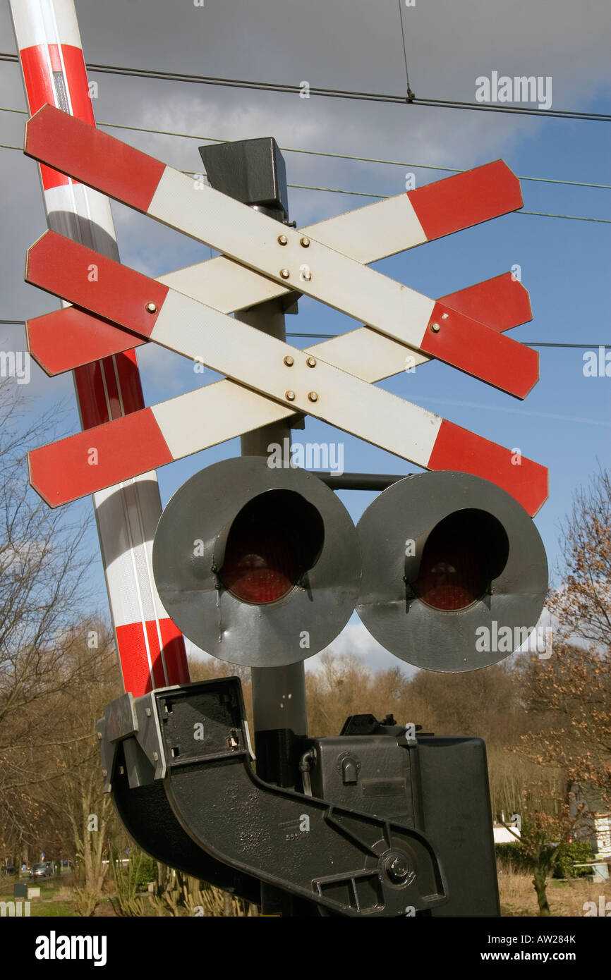 Dettaglio di un treno attraversando in Utrecht Foto Stock