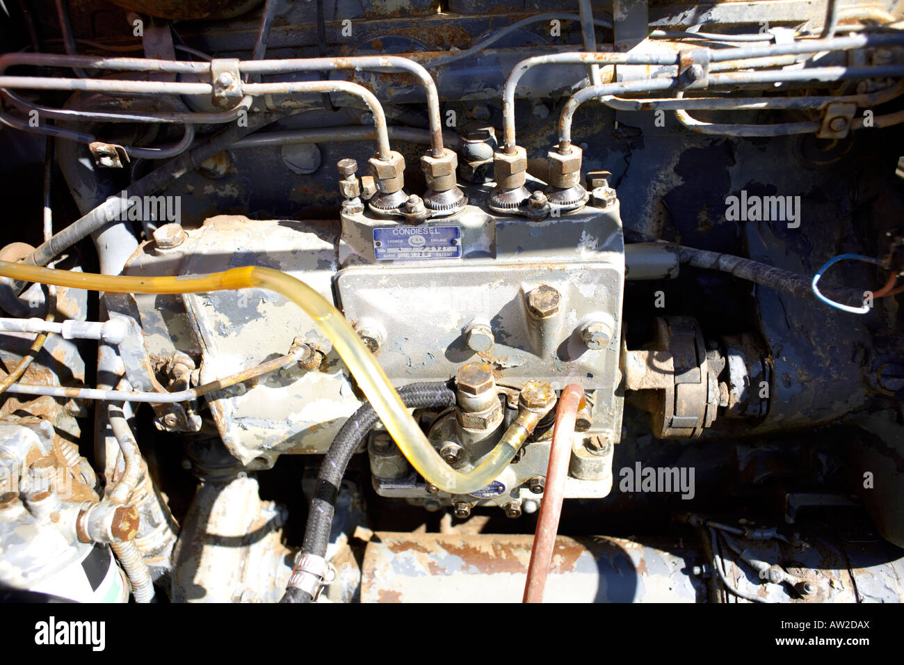 Condiesel pompa di iniezione di carburante diesel su un vecchio Barreiros S  Diesel un motore Foto stock - Alamy