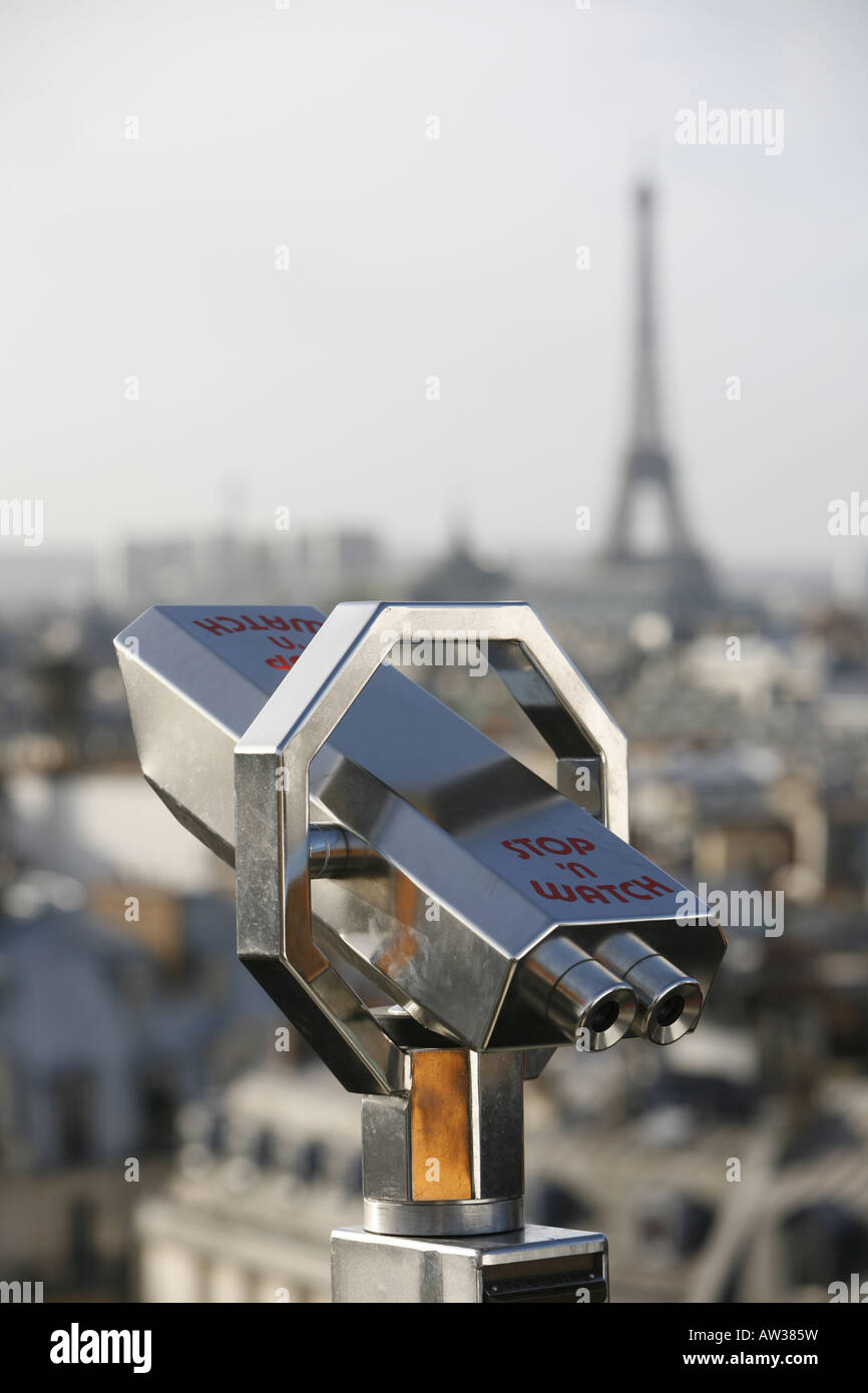 Il telescopio e la Torre Eiffel, Francia, Parigi Foto Stock