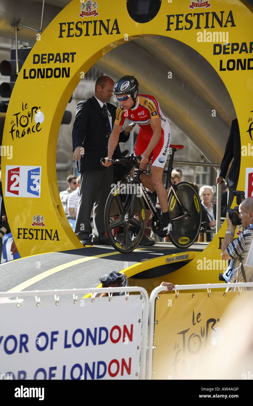 Barloworld ciclista set off sul Prologo tappa del Tour de France 2007 Foto Stock