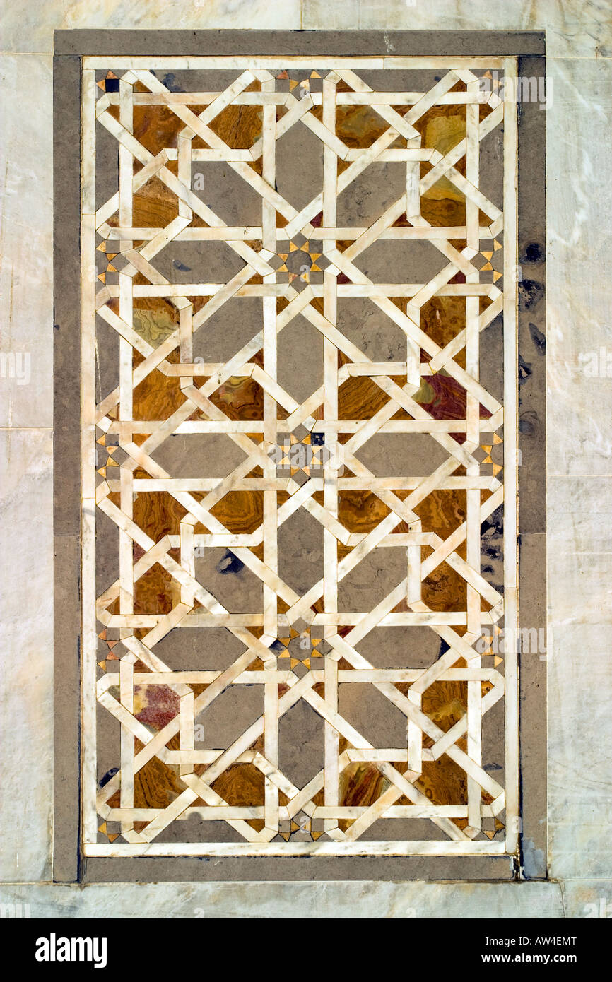 Antica Arte Araba all'interno della moschea di omayyade a Damasco, Siria. Foto Stock
