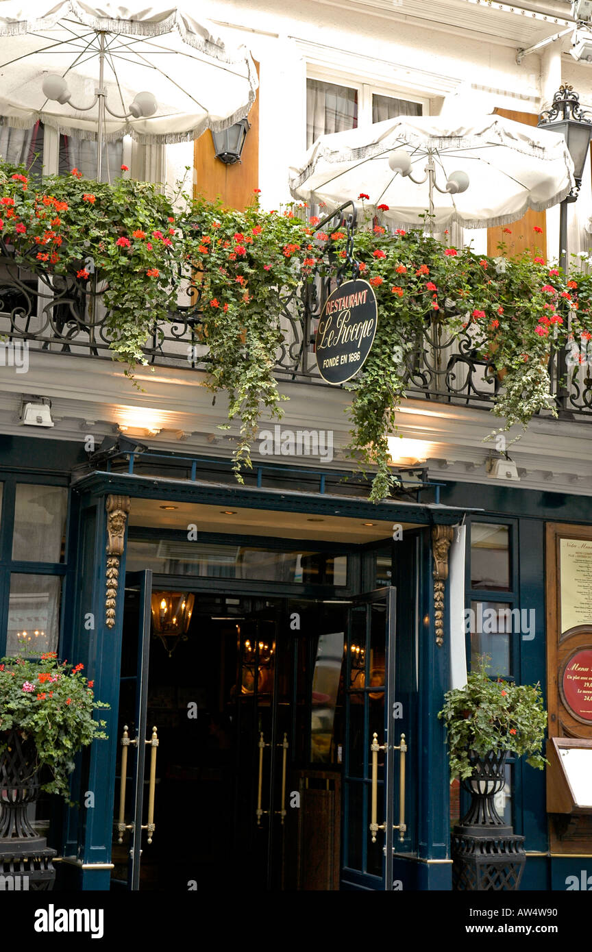 Il ristorante Le Procope St Germain des Pres Rue de l'Ancienne Comedie Parigi Foto Stock