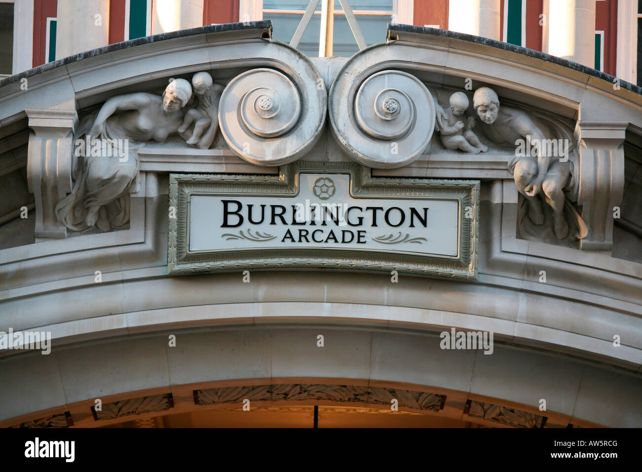 Burlington Arcade, Piccadilly, Londra Foto Stock