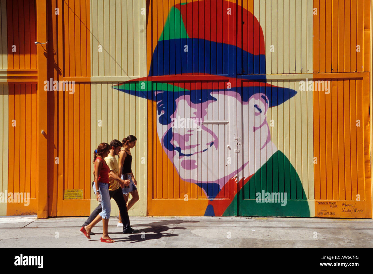 Carlos Gardel murale ,Tango Project, artista Marino Santamaria, una volta quarto .Buenos Aires . Argentina Foto Stock