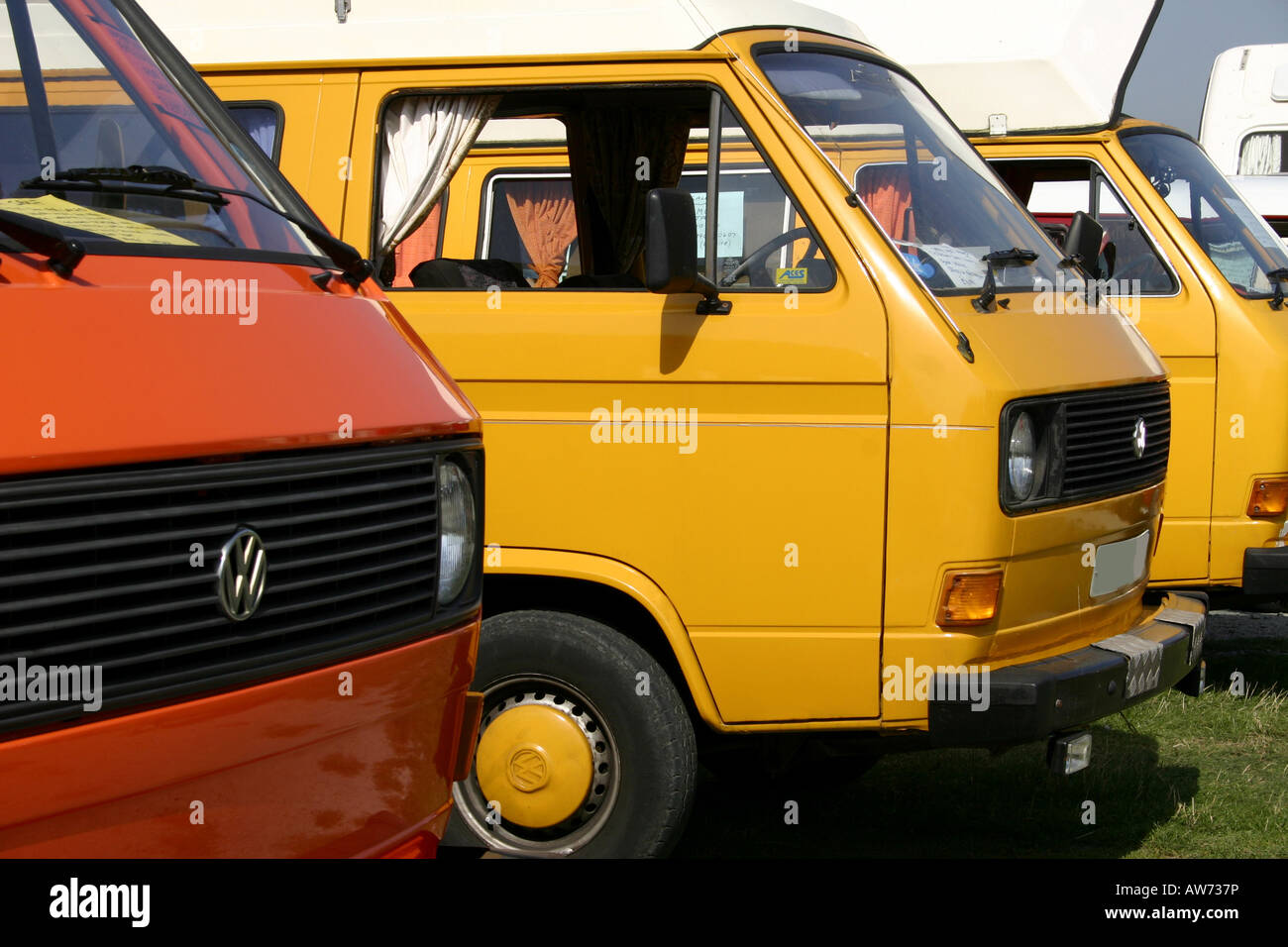 Volkswagen T25 Transporter furgoni Foto Stock