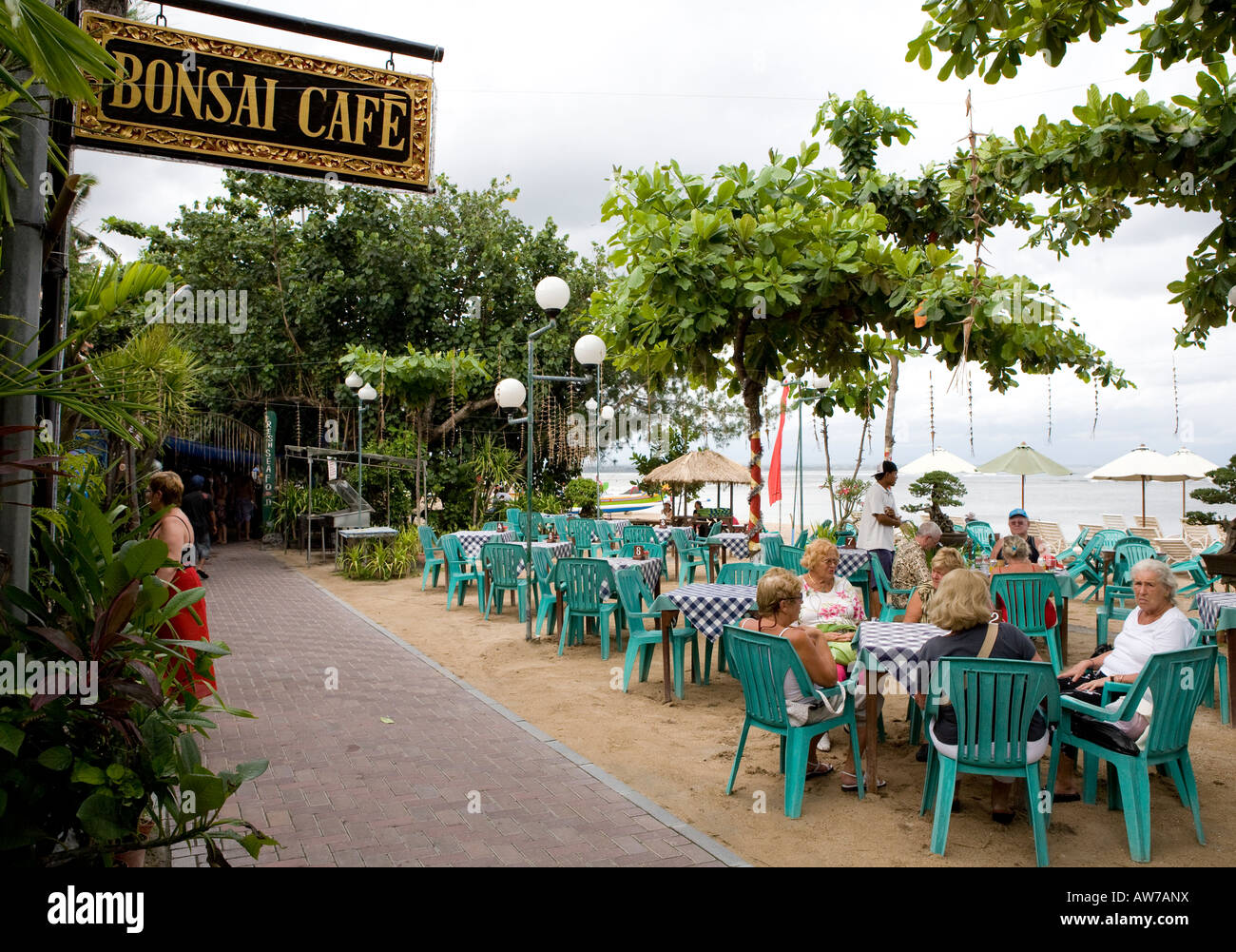 Bonsai Cafe Sanur Beach Bali Indonesia Foto Stock