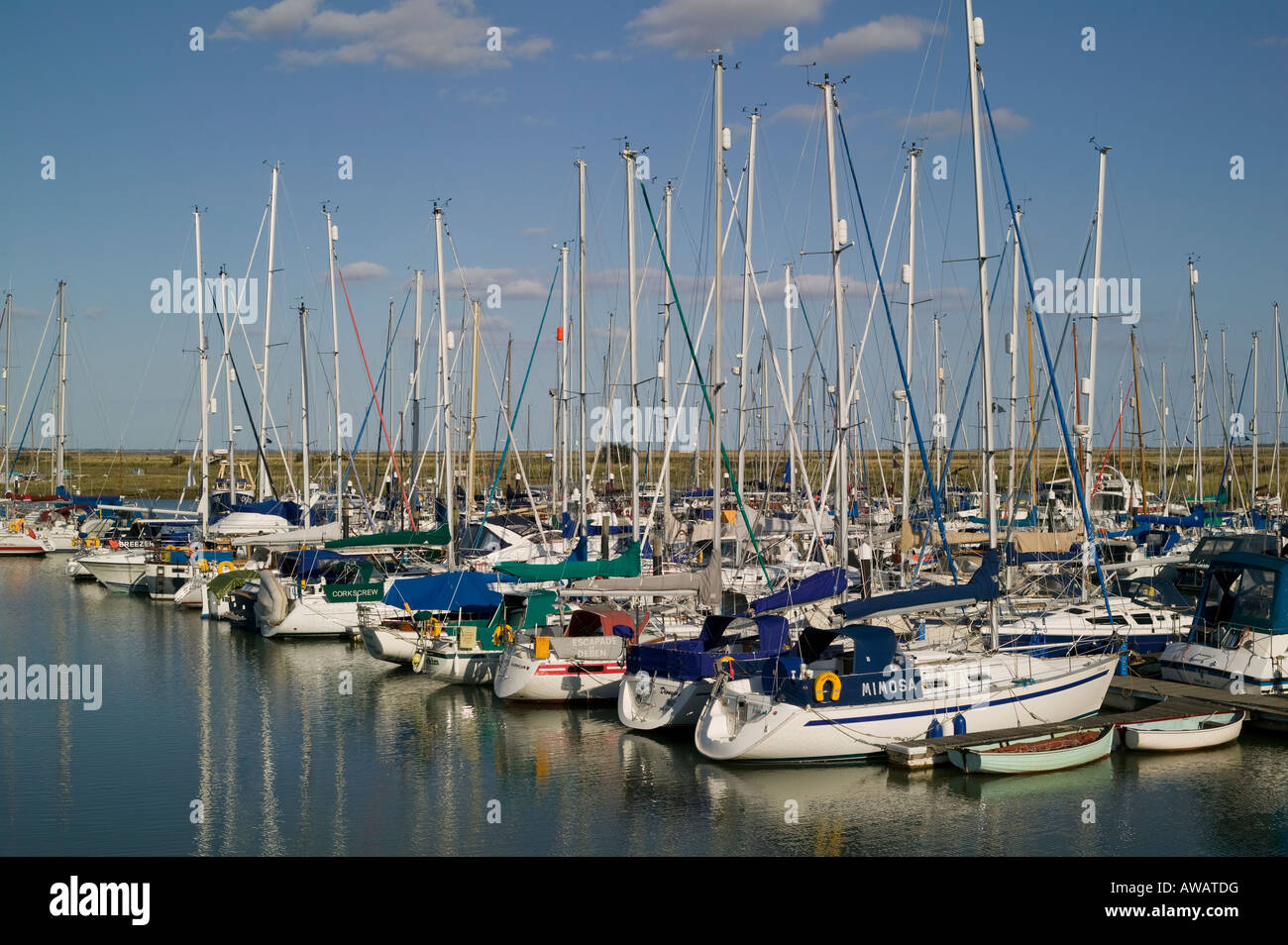 Barche a Tollesbury marina Foto Stock