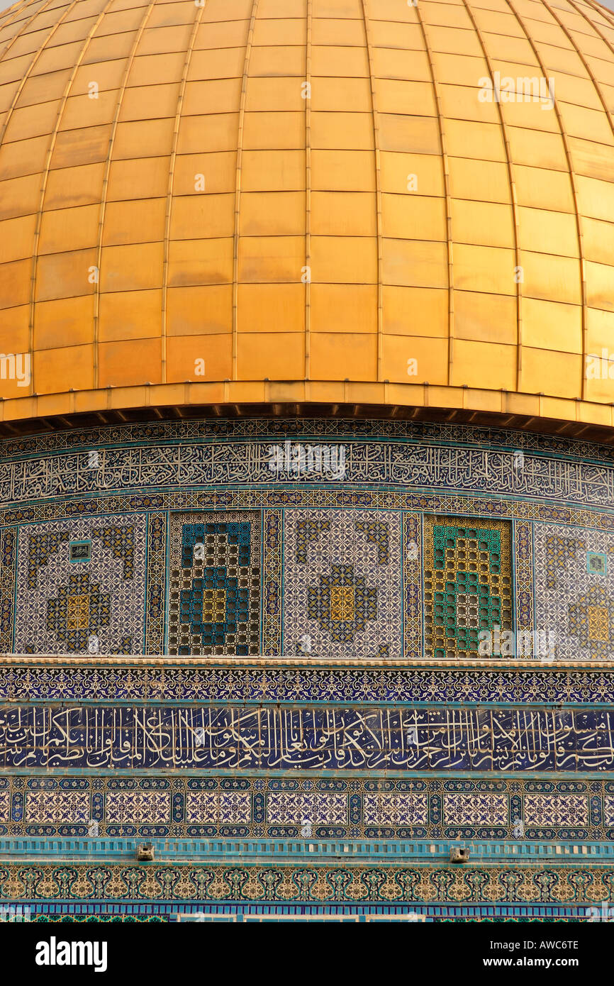 Gerusalemme Israele Città Vecchia La Cupola della roccia al Haram esh Sharif il nobile Santuario Foto Stock