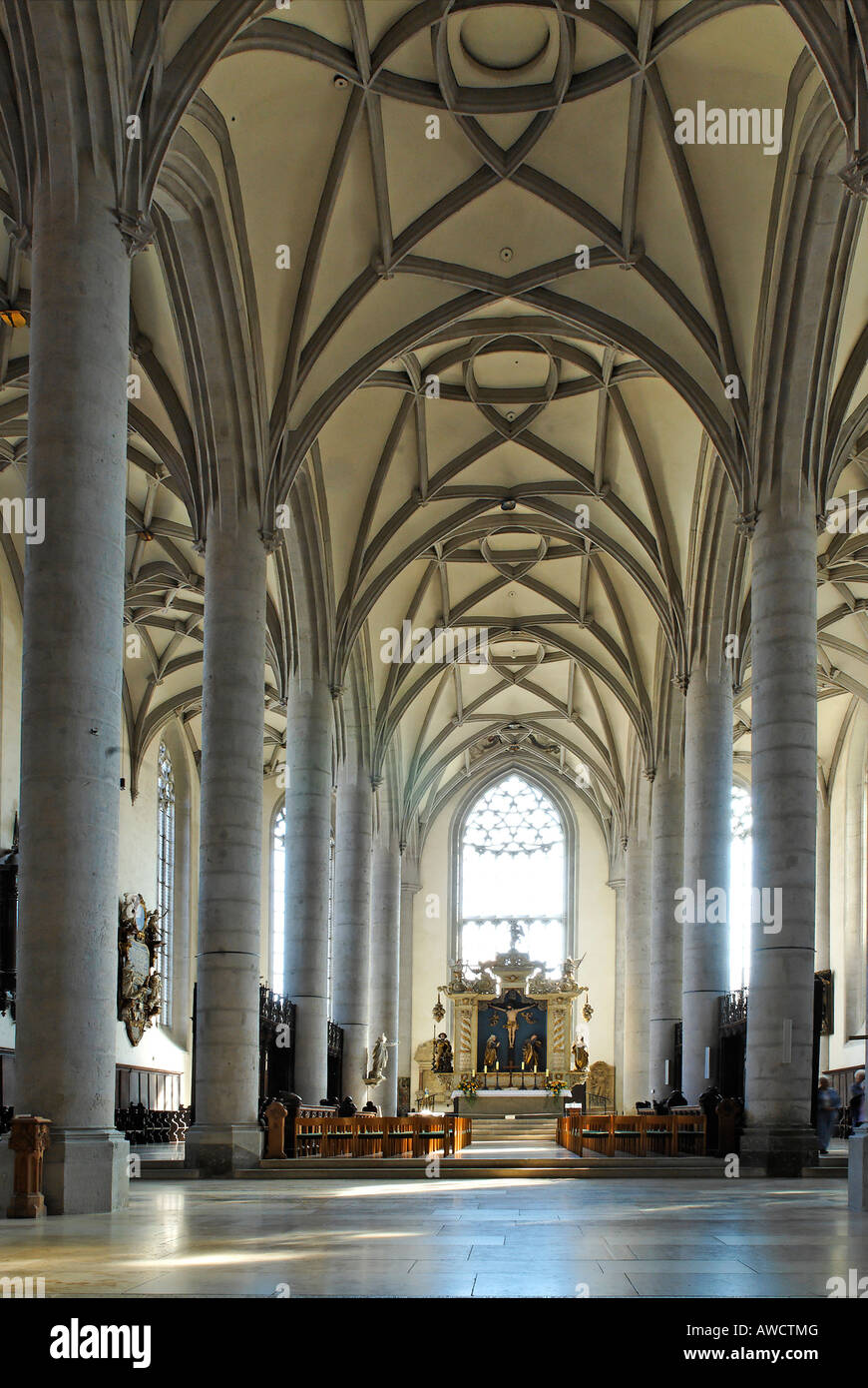 Noerdlingen Noerdlingen Svevia Baviera Germania chiesa parrocchiale di St Georg Foto Stock