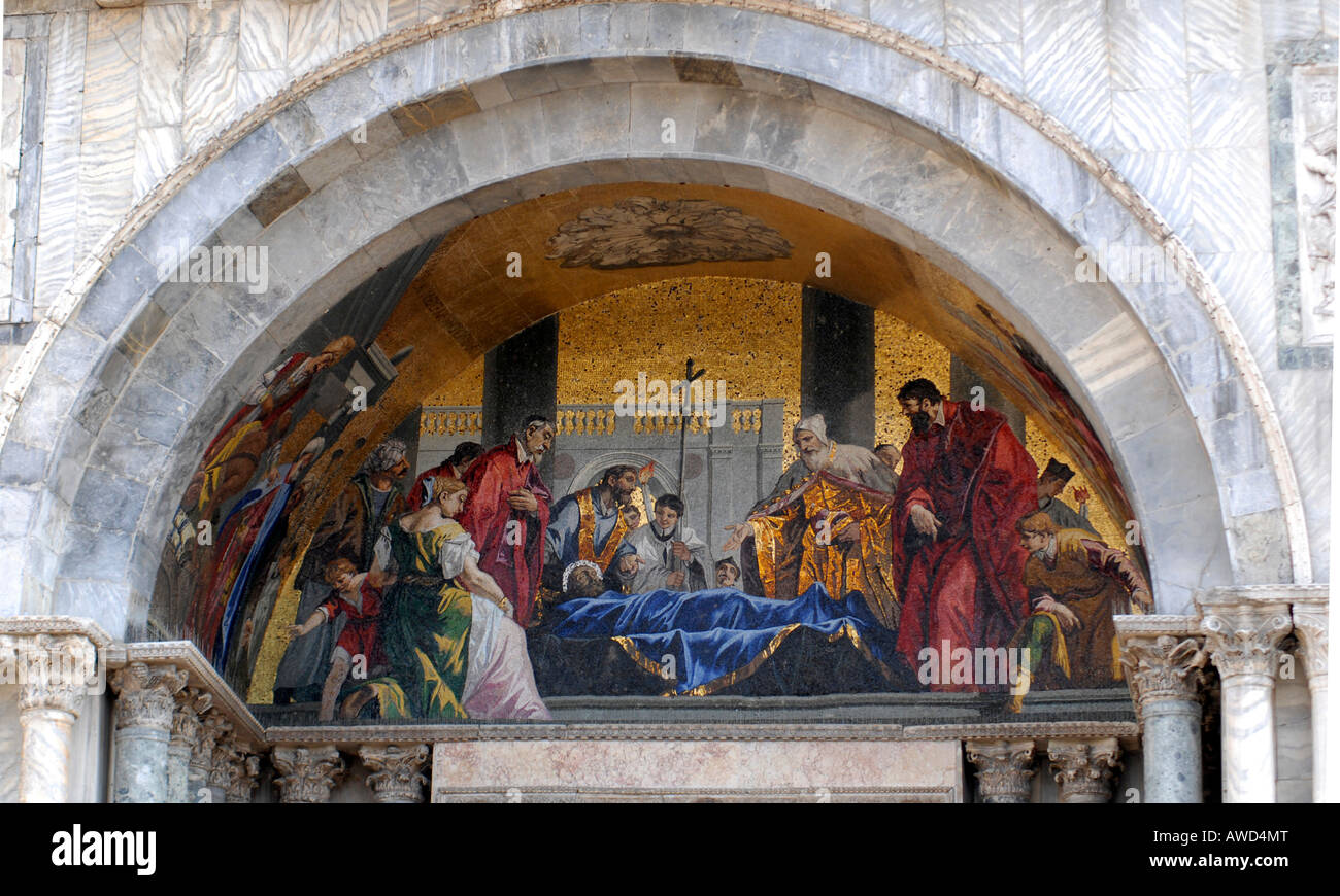 Carta murale presso la Basilica di San Marco (Italiano: Basilica di San Marco a Venezia), Piazza San Marco, Venezia, Veneto, Italia, Europa Foto Stock