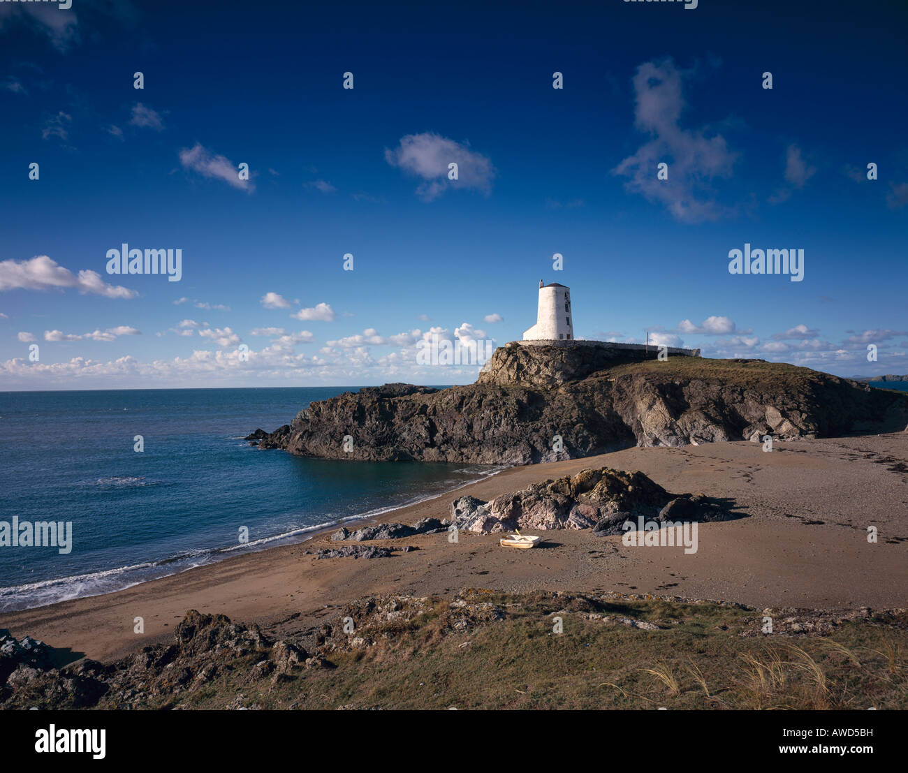 Vecchia casa di luce LLANDDWYN ISOLA ANGLESEY GWYNEDD North Wales UK Foto Stock