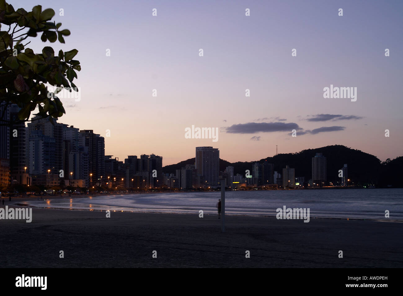 Tramonto sulla spiaggia Foto Stock