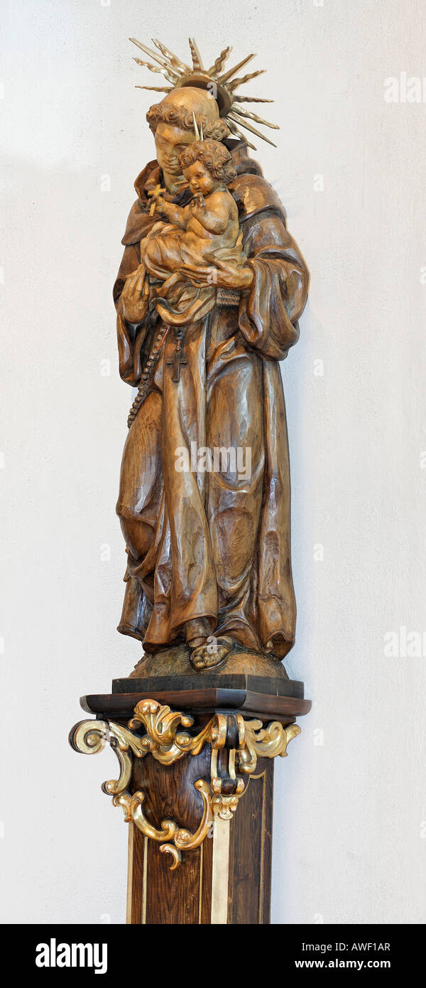 Statua di San Antonio, Margaretenkirche (St. Margaret's Chiesa), Berndorf, Triestingtal, Austria Inferiore, Austria, Europa Foto Stock