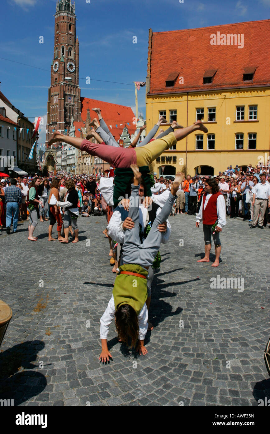 Street giocoliere, Landshut Wedding corteo storico, Landshut, Bassa Baviera, Baviera, Germania, Europa Foto Stock