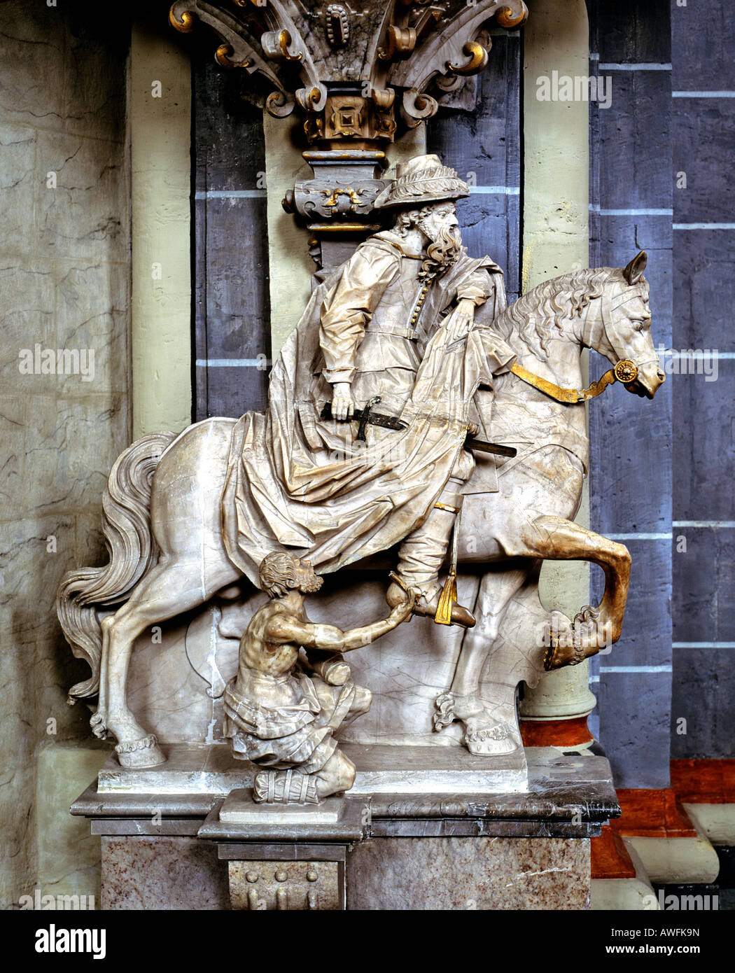 Statua di San Martin presso la chiesa di San Martino, Braunschweig, Bassa Sassonia, Germania, Europa Foto Stock