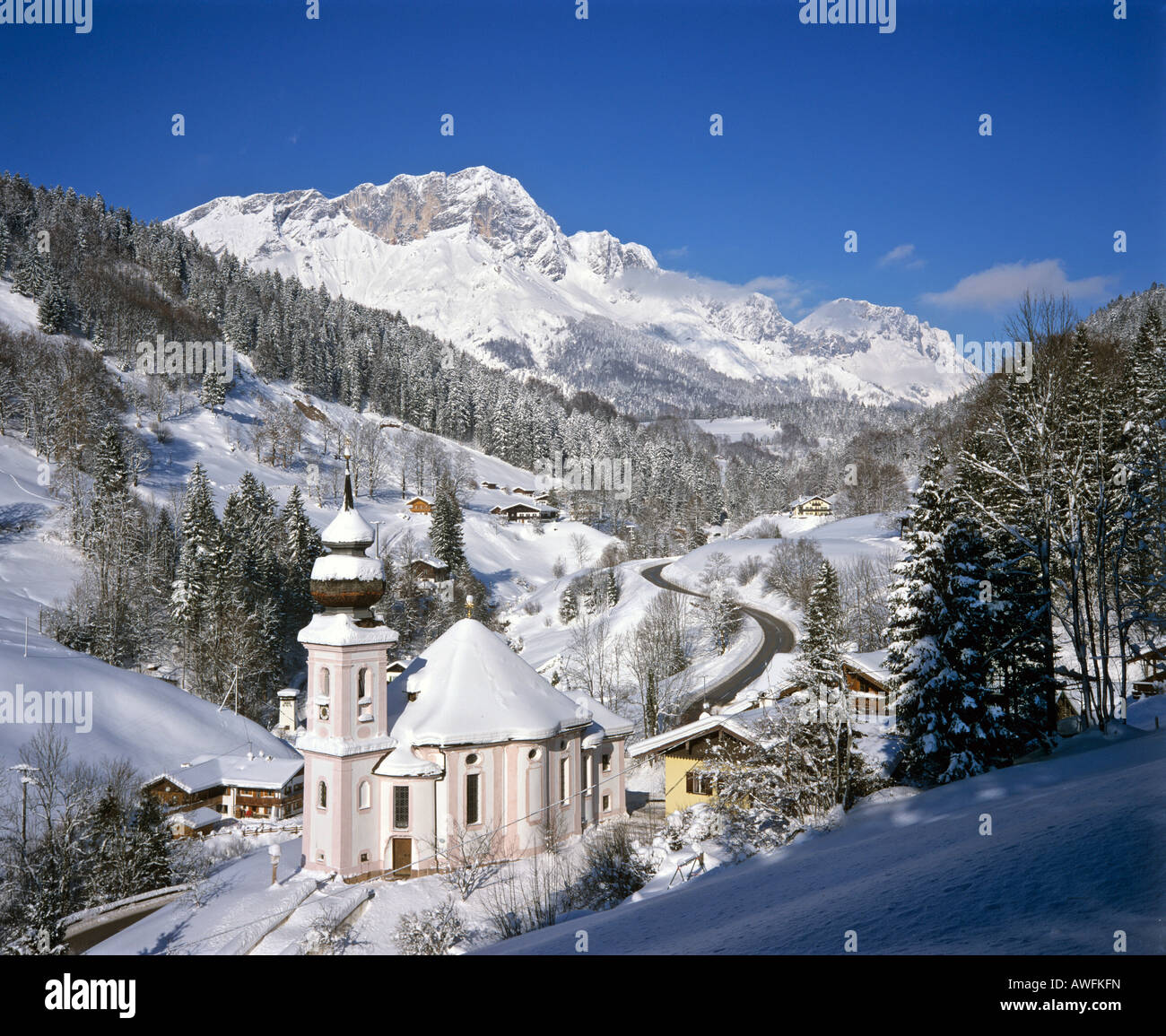 Maria Gern chiesa di pellegrinaggio in inverno, Berchtesgadener Land regione, Alta Baviera, Baviera, Germania, Europa Foto Stock