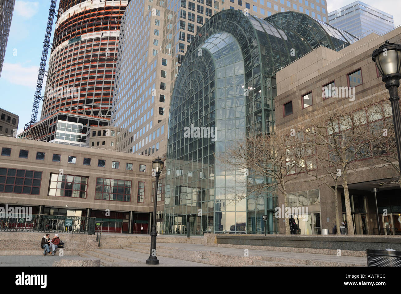 Il Winter Garden del World Financial Center di Battery Park City, Manhattan, è un vetro-padiglione chiuso. Foto Stock