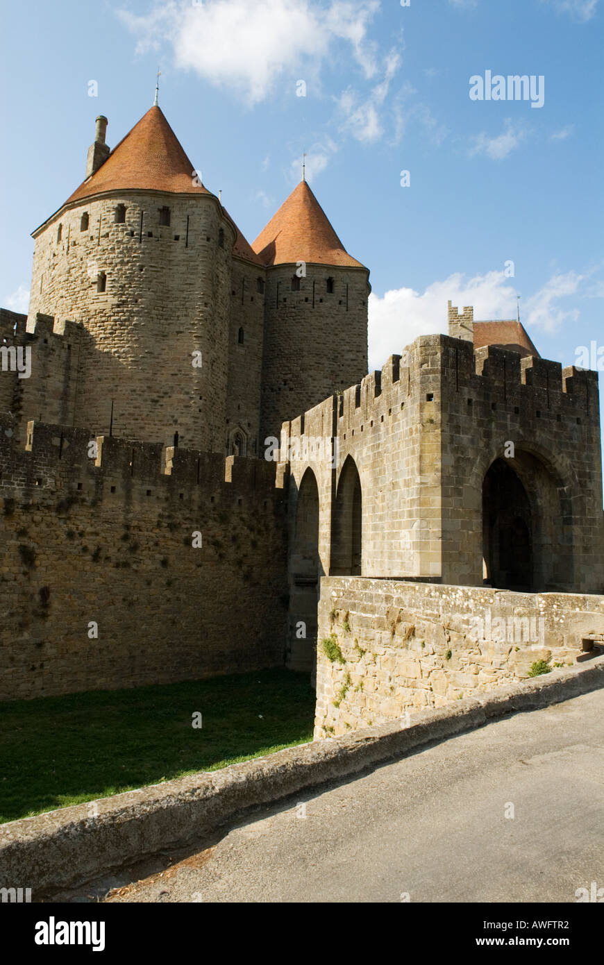 Carcassonne, Porte narbonnaise, Francia, settembre 2006 Foto Stock