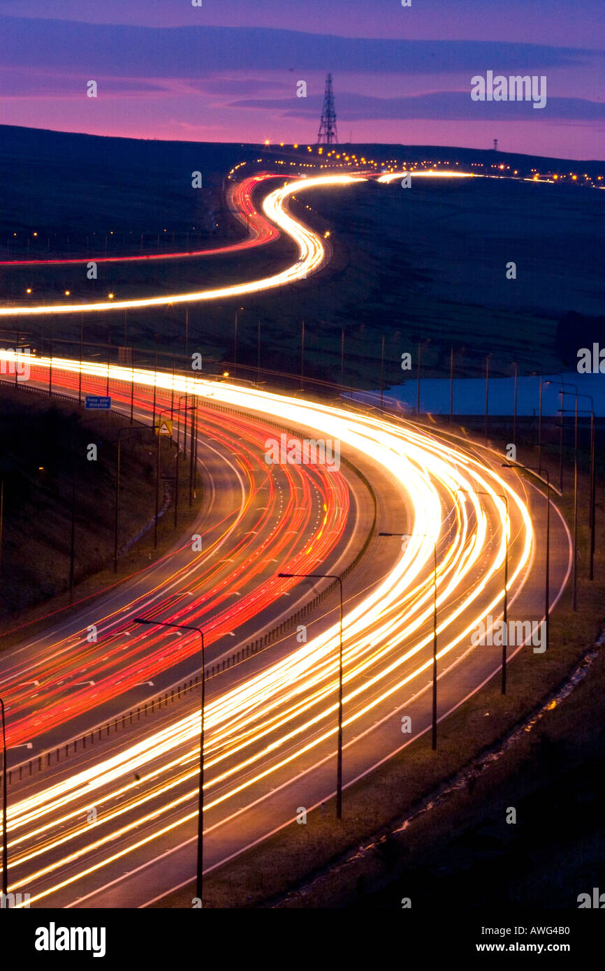 L'autostrada M62 di notte Yorkshire Regno Unito Foto Stock