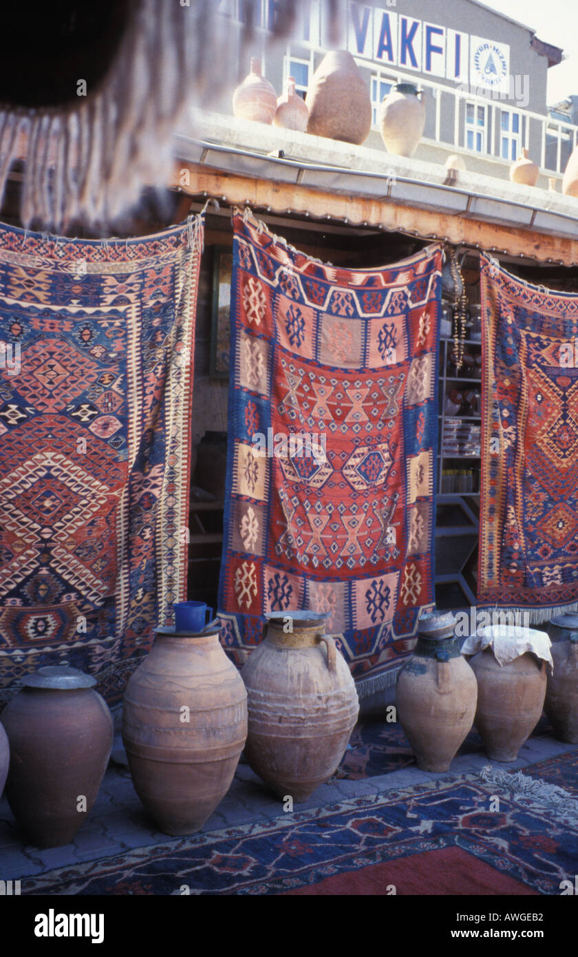 Tappeto tradizionale dyers workshop, Konya, Anatolia centrale, Turchia Foto Stock