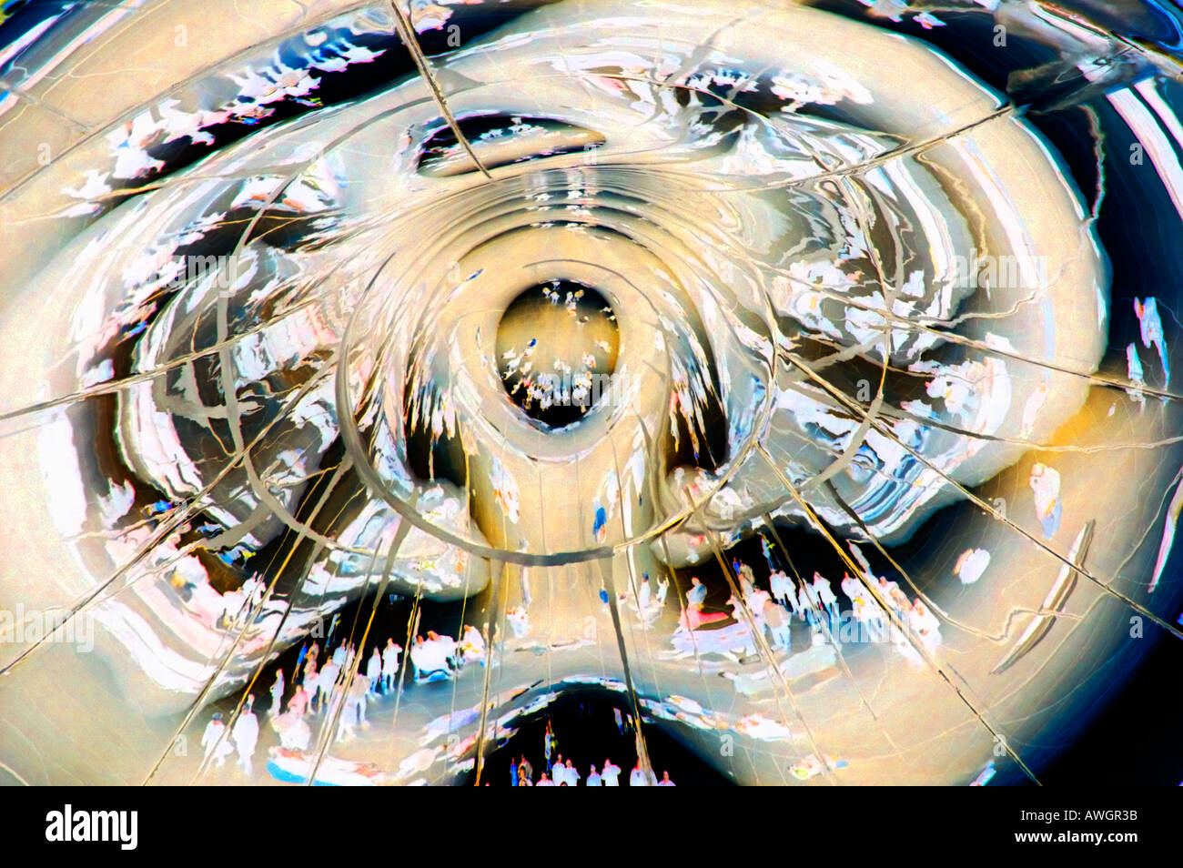 Abstract cloud gate invertito di riflessione Foto Stock