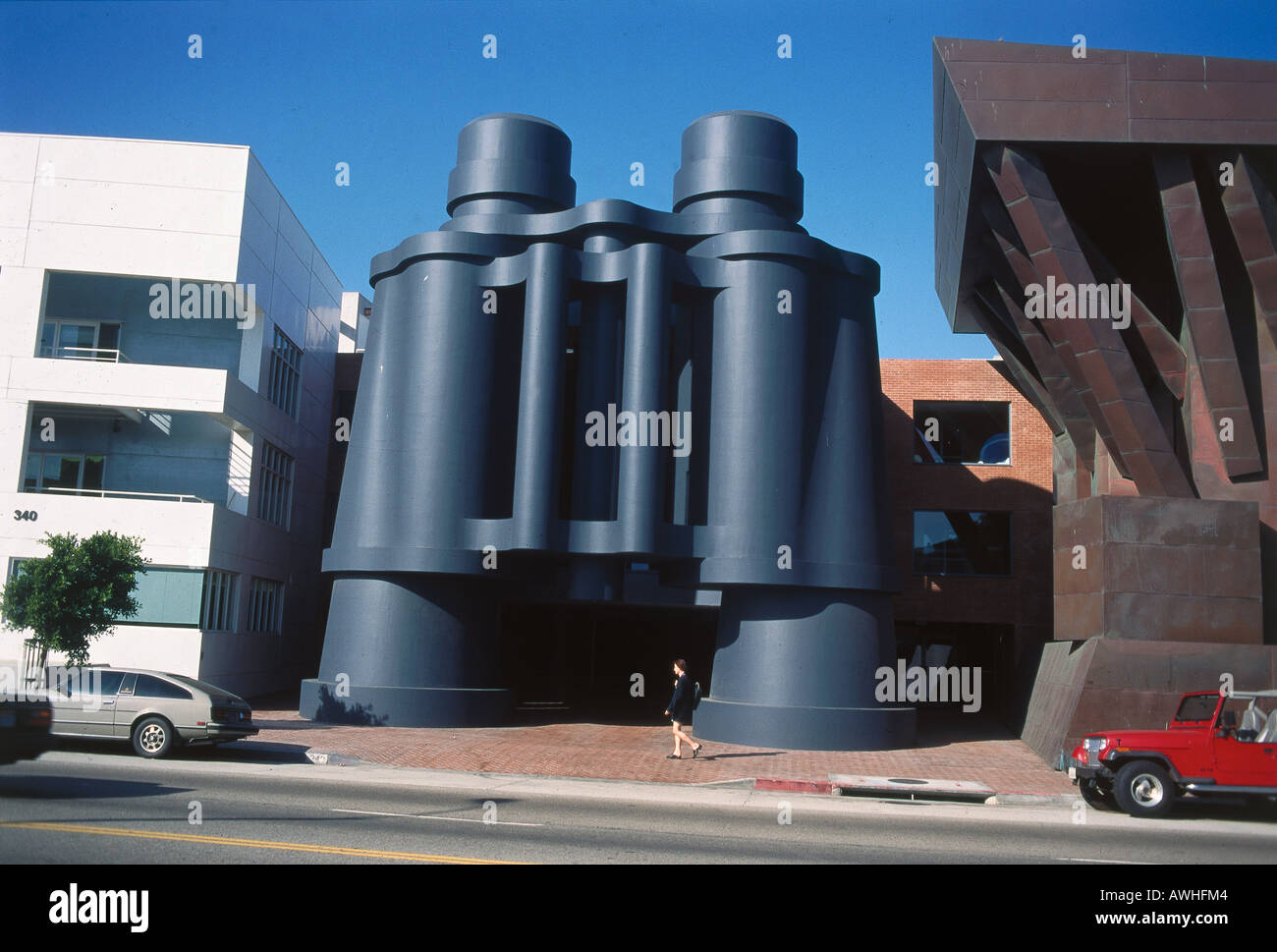 Facciata di Chiat/giorno Mojo agenzia di pubblicità, progettato da Frank Gehry Foto Stock