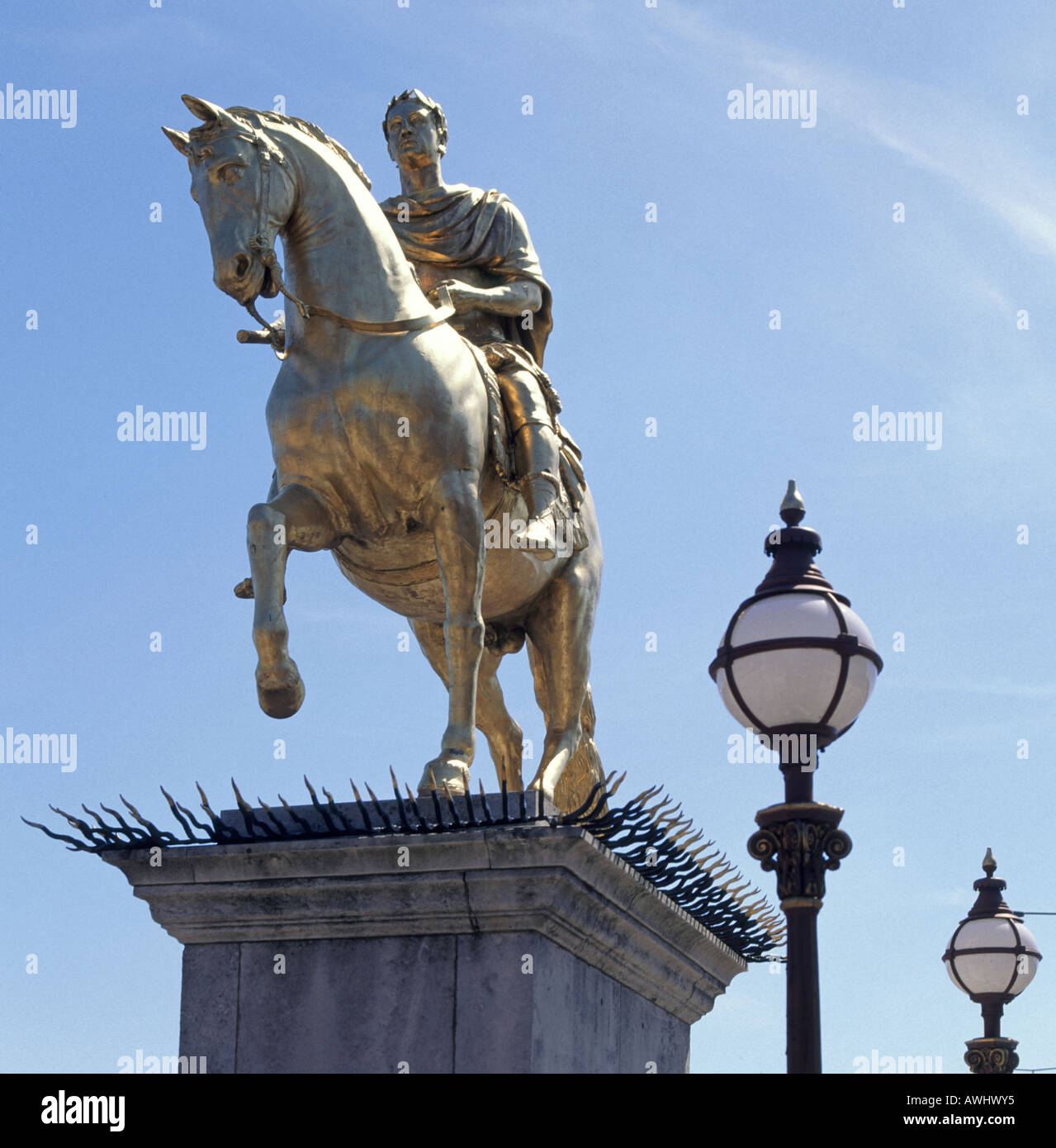 Kingston Upon Hull statua d'oro di Re Guglielmo il terzo a cavallo Foto Stock